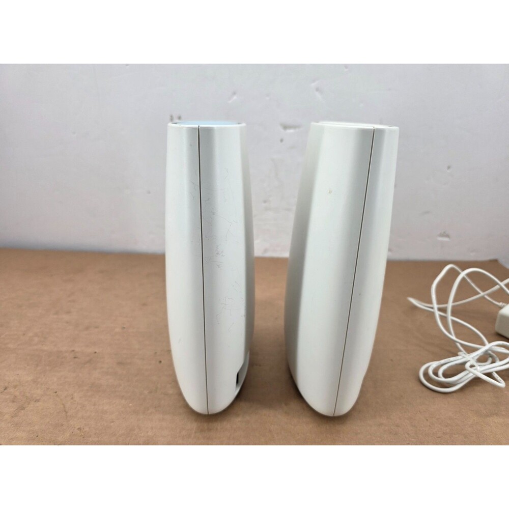 Netgear Orbi RBR50 Home Mesh Router and RBS50 Satellite Bundle Set - Picture 4 of 10